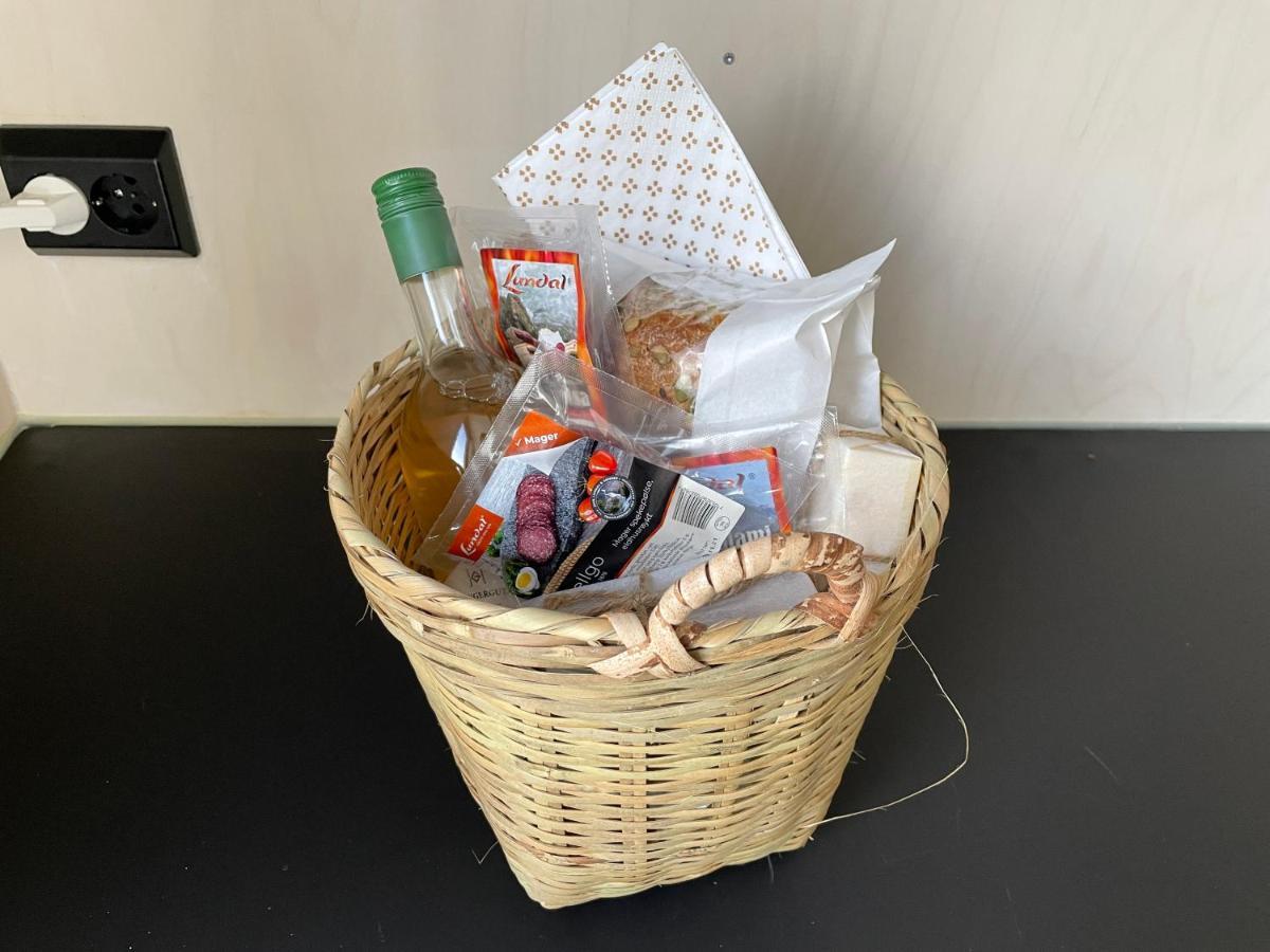Mikrohyttene I Akrafjorden Etnesjoen Luaran gambar
